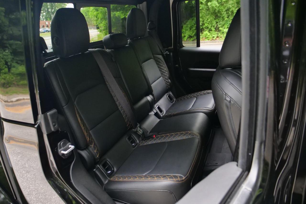 2023 Jeep Gladiator High Altitude 4X4 / Turbo Diesel / Nappa Leather! High Point NC
