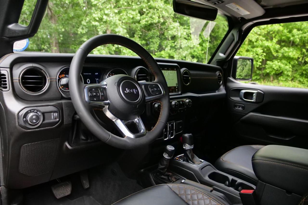 2023 Jeep Gladiator High Altitude 4X4 / Turbo Diesel / Nappa Leather! High Point NC