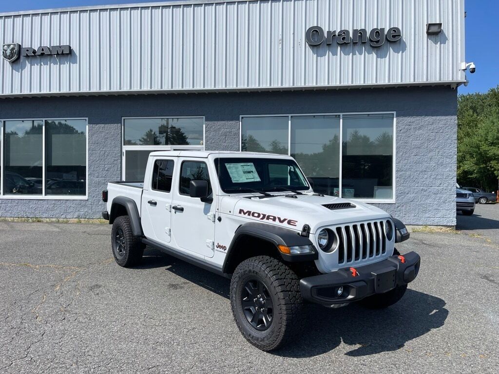 2023 Jeep Gladiator MOJAVE 4X4 Orange MA