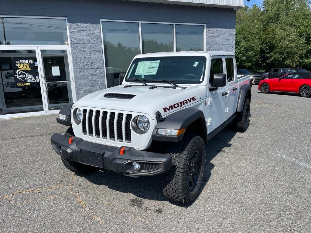2023 Jeep Gladiator MOJAVE 4X4 Orange MA