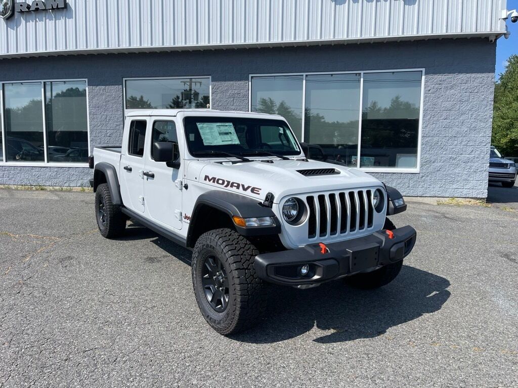 2023 Jeep Gladiator MOJAVE 4X4 Orange MA