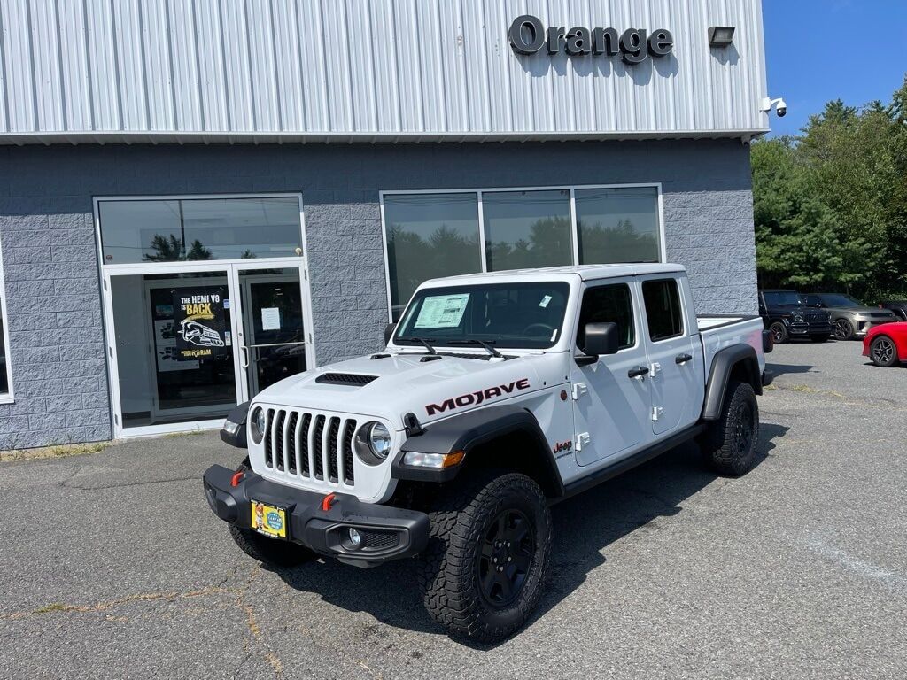 2023 Jeep Gladiator MOJAVE 4X4 Orange MA