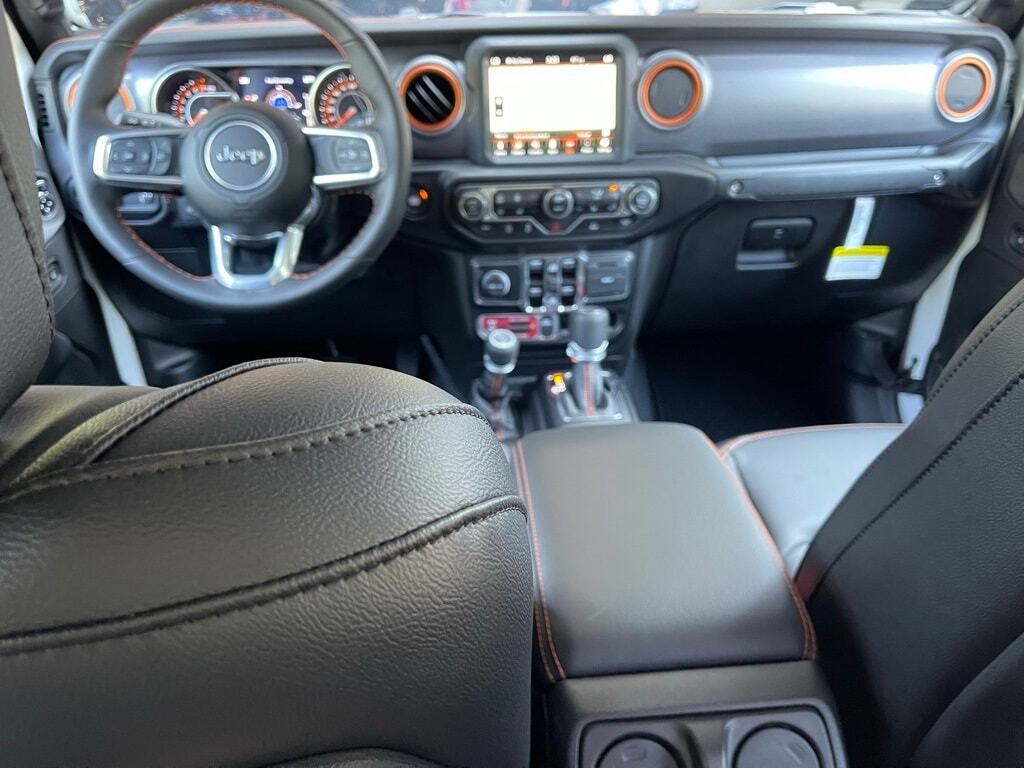2023 Jeep Gladiator MOJAVE 4X4 Orange MA