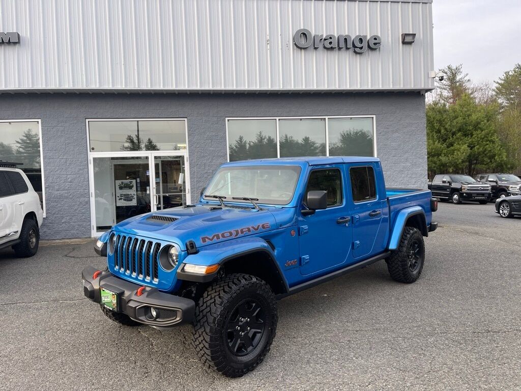 2023 Jeep Gladiator MOJAVE 4X4 Orange MA