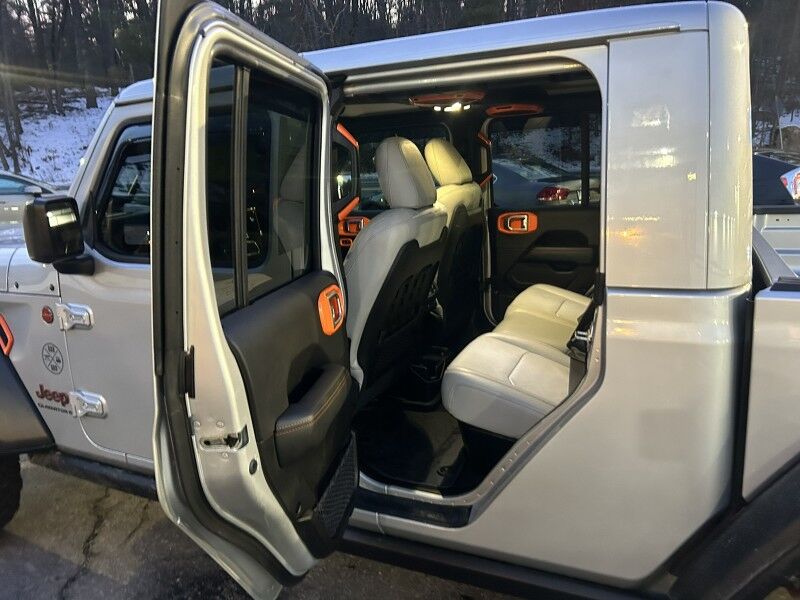 2023 Jeep Gladiator Mojave - 1-OWNER - ONLY 7K MILES Whitinsville MA