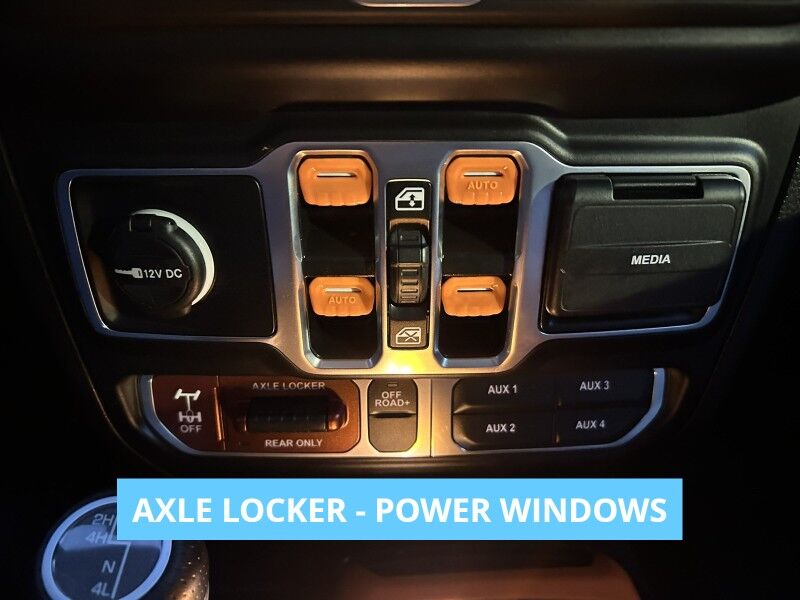 2023 Jeep Gladiator Mojave - 1-OWNER - ONLY 7K MILES Whitinsville MA