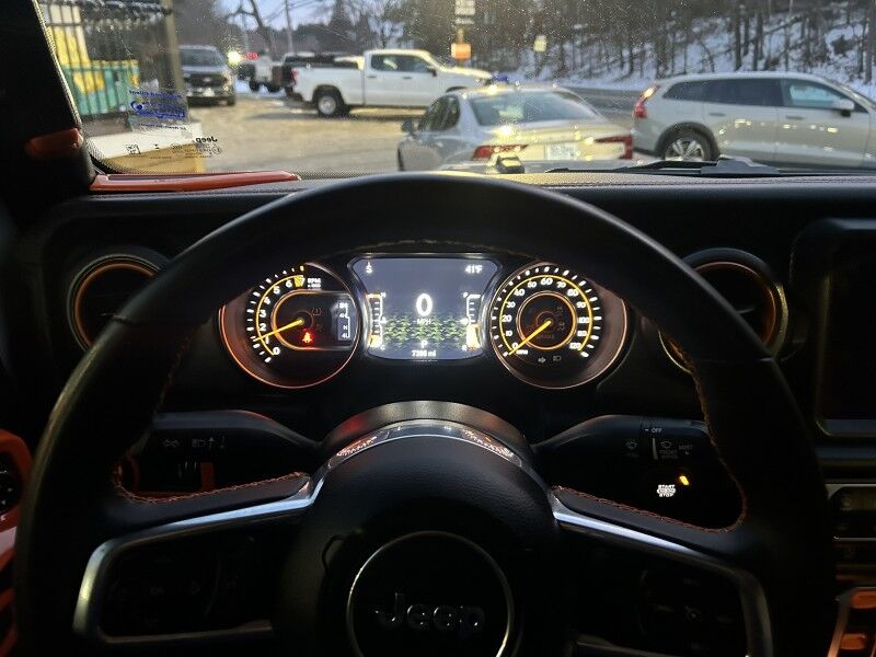 2023 Jeep Gladiator Mojave - 1-OWNER - ONLY 7K MILES Webster MA