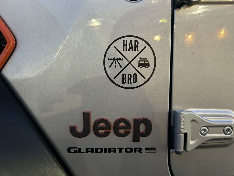 2023 Jeep Gladiator Mojave - 1-OWNER - ONLY 7K MILES Webster MA