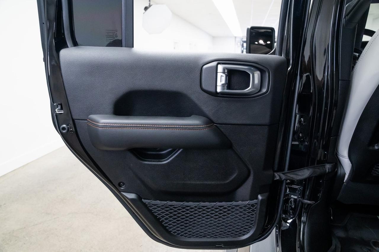 2023 Jeep Gladiator Mojave 24D Mojave Cold Weather Group Heated Seats Portland OR