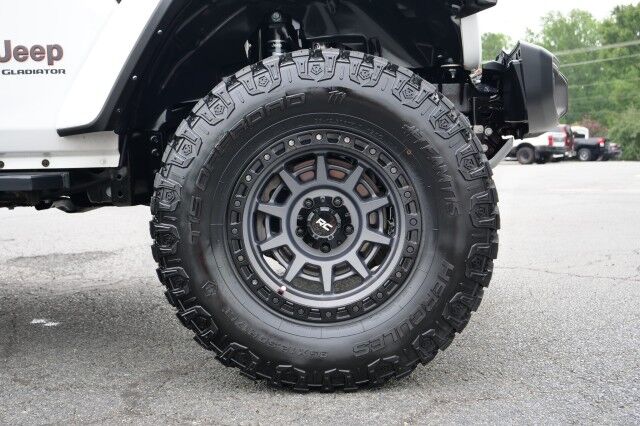 2023 Jeep Gladiator Mojave 4X4 / By Pass Shocks / Leather Seats / Wheels & Tires! High Point NC
