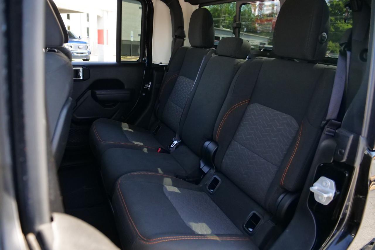 2023 Jeep Gladiator Mojave 4X4 / Cold Weather Group / UPGRADES! High Point NC