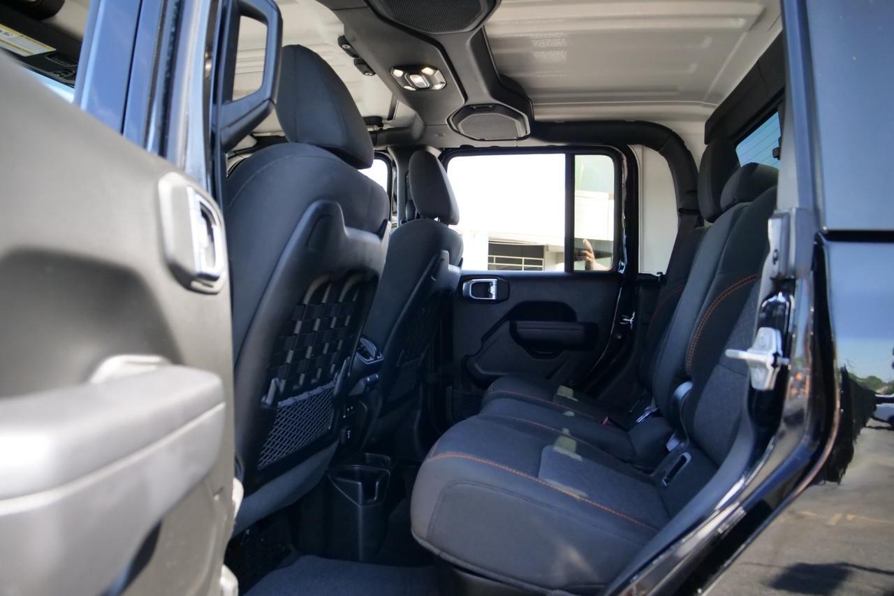 2023 Jeep Gladiator Mojave 4X4 / Cold Weather Group / UPGRADES! High Point NC