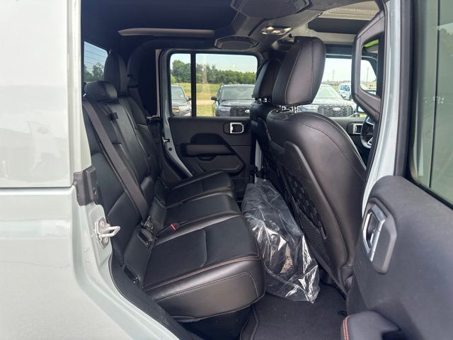 2023 Jeep Gladiator Mojave Random Lake WI