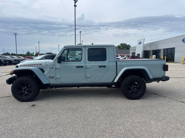 2023 Jeep Gladiator Mojave Random Lake WI