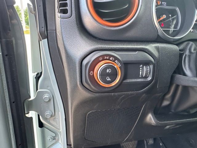 2023 Jeep Gladiator Mojave Random Lake WI
