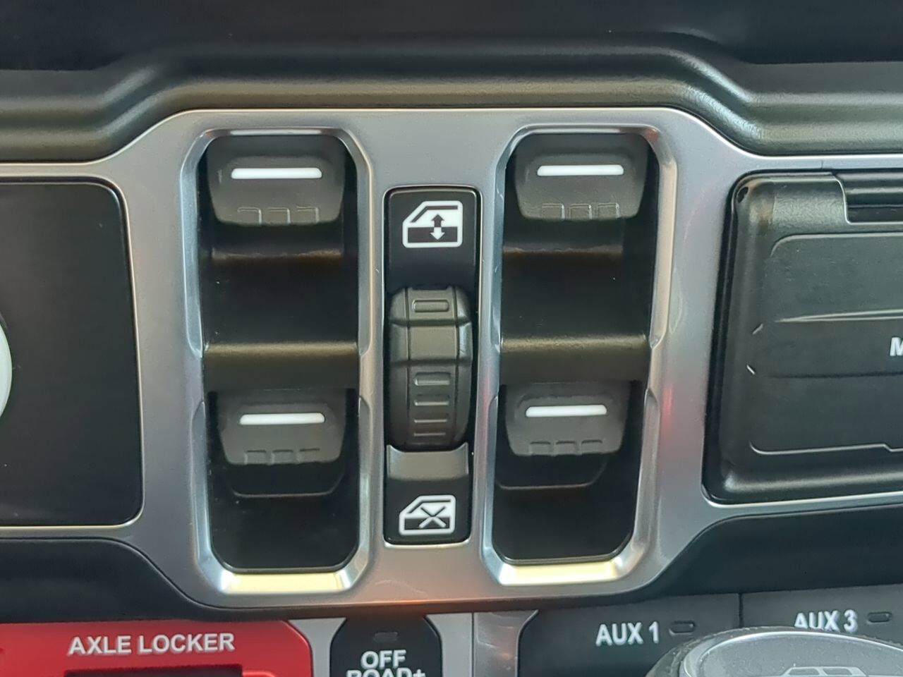 2023 Jeep Gladiator Mojave Winder GA