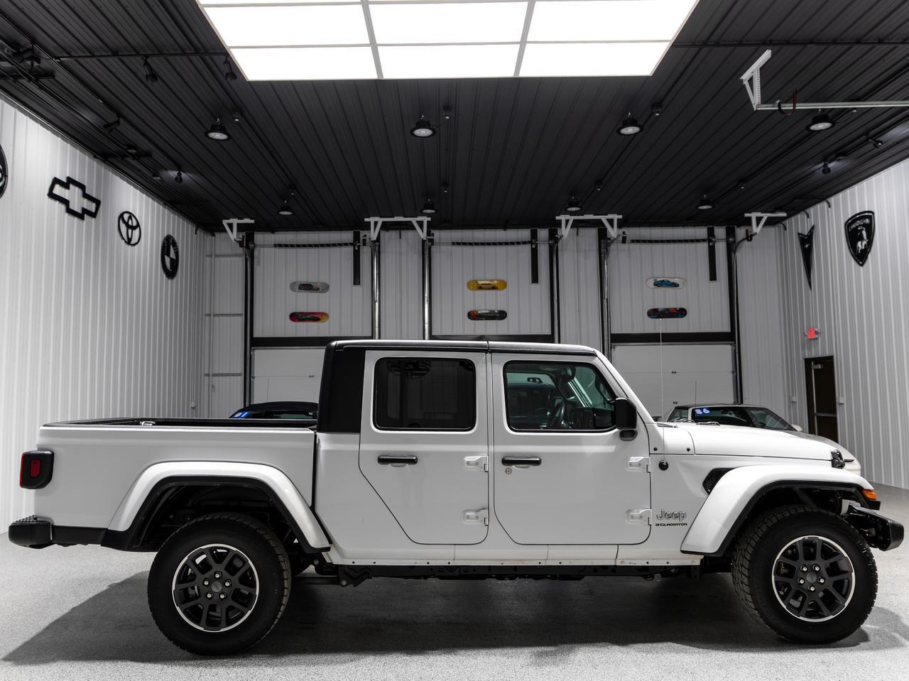 2023 Jeep Gladiator Overland 4WD Cranberry PA