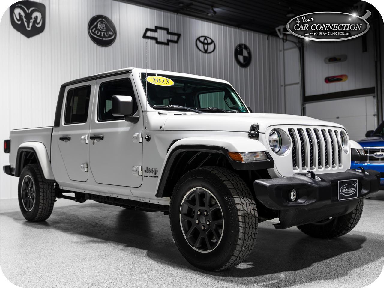 2023 Jeep Gladiator Overland 4WD