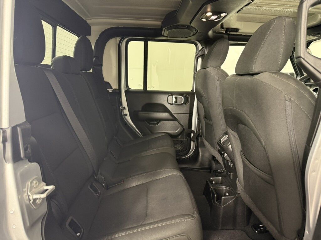 2023 Jeep Gladiator Overland 4x4 3.6L V6 Maumee OH