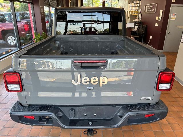 2023 Jeep Gladiator Overland 4x4 Dallas NC