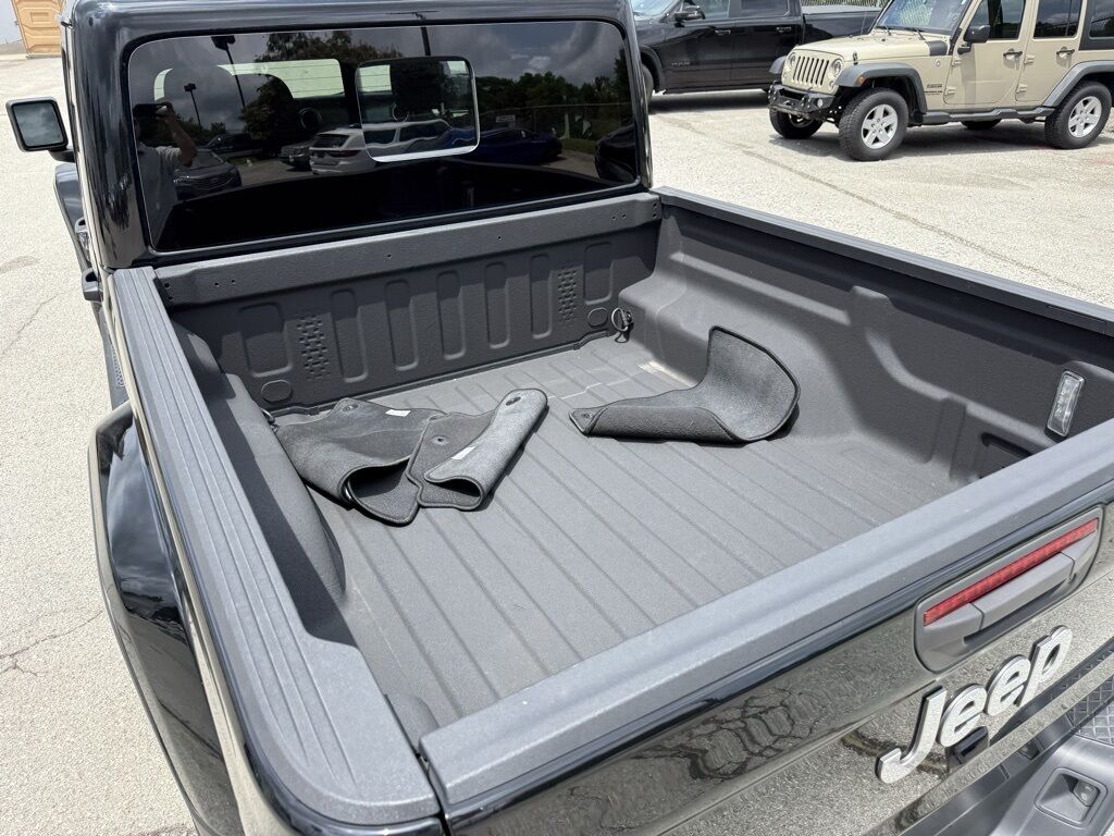 2023 Jeep Gladiator Overland Crestwood KY