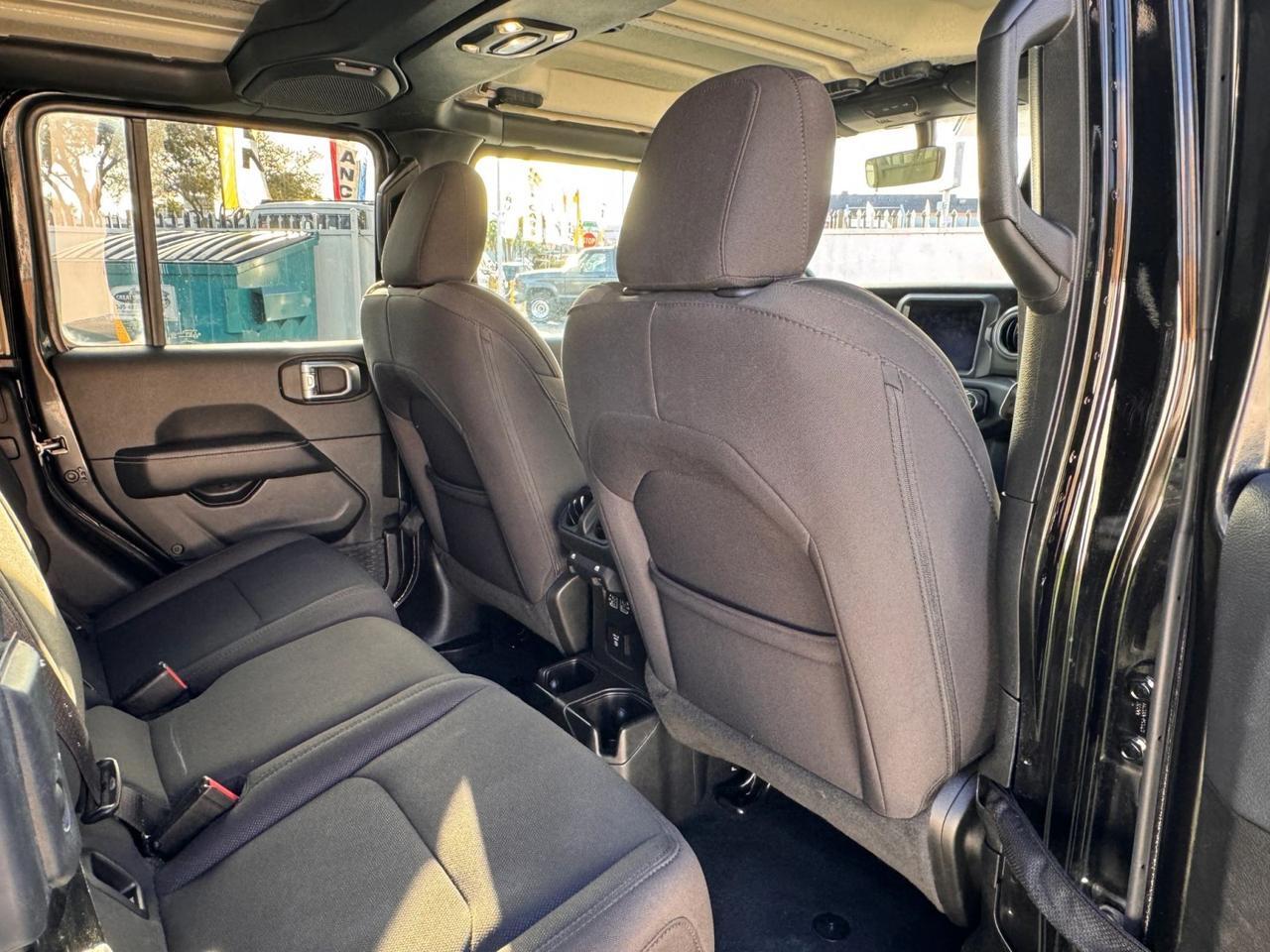 2023 Jeep Gladiator Overland Miami FL