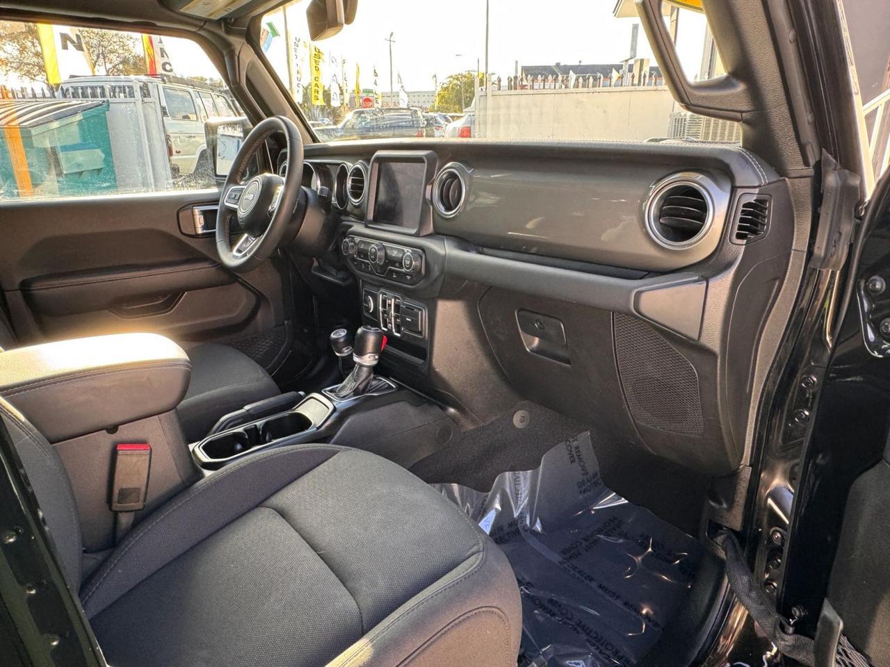 2023 Jeep Gladiator Overland Miami FL