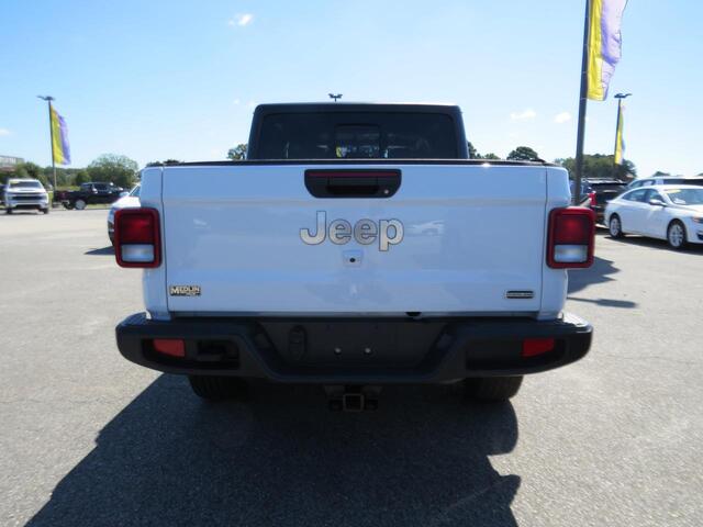 2023 Jeep Gladiator Overland Wilson NC