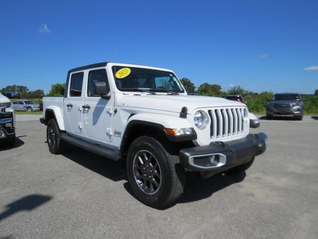2023 Jeep Gladiator Overland Wilson NC