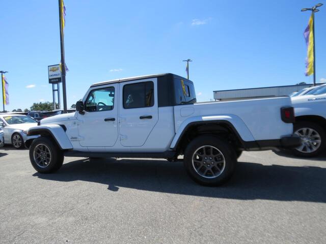 2023 Jeep Gladiator Overland Wilson NC