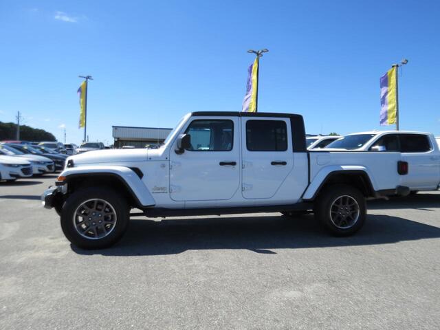 2023 Jeep Gladiator Overland Wilson NC