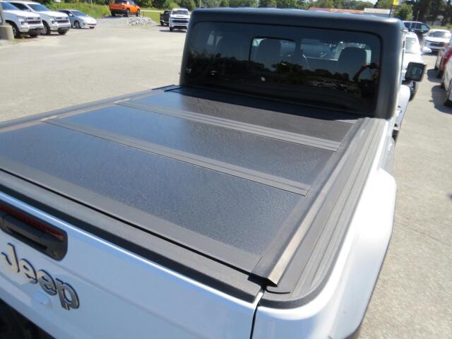 2023 Jeep Gladiator Overland Wilson NC