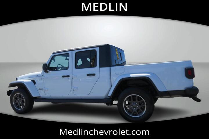 2023 Jeep Gladiator Overland Wilson NC
