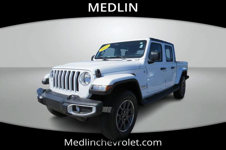 2023 Jeep Gladiator Overland Wilson NC