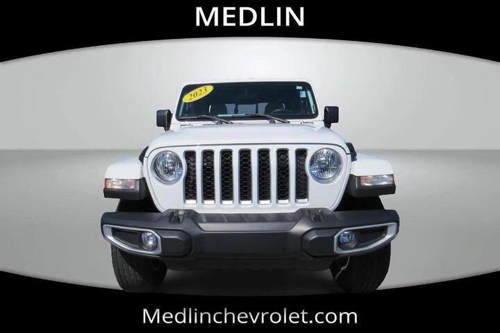 2023 Jeep Gladiator Overland Wilson NC