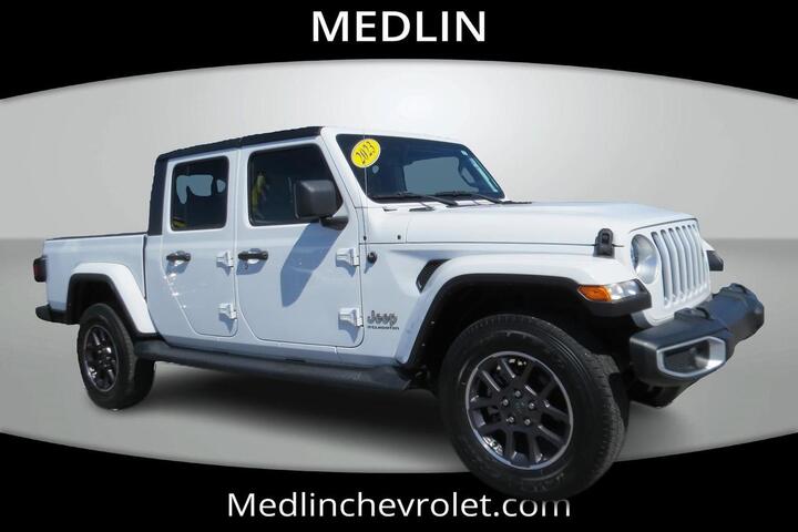 2023 Jeep Gladiator Overland Wilson NC