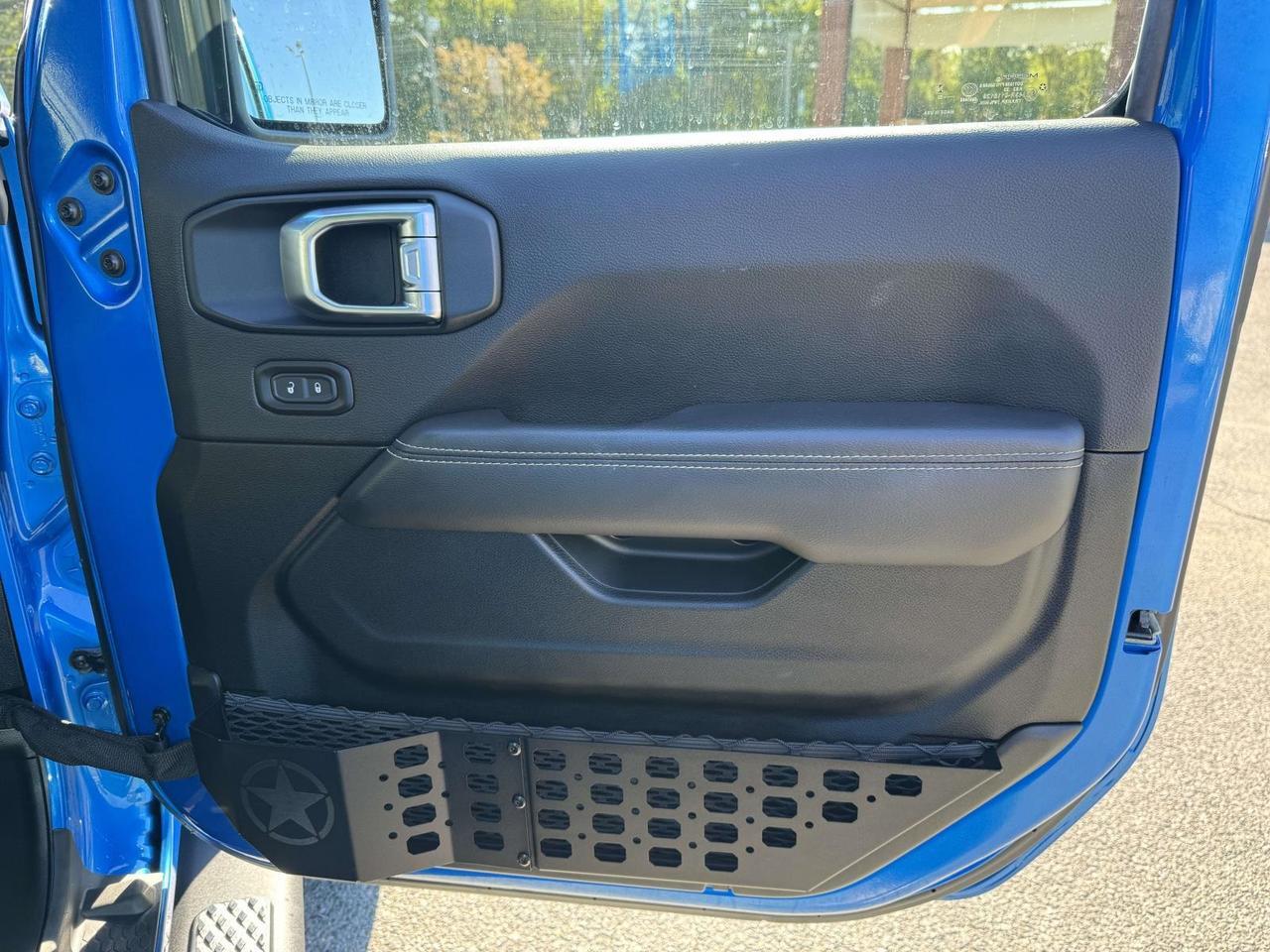 2023 Jeep Gladiator Overland Fredericksburg VA