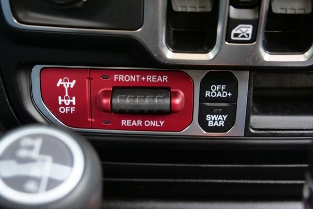 2023 Jeep Gladiator Rubicon 4X4 / Heated Leather Seats / Truck Cap! High Point NC