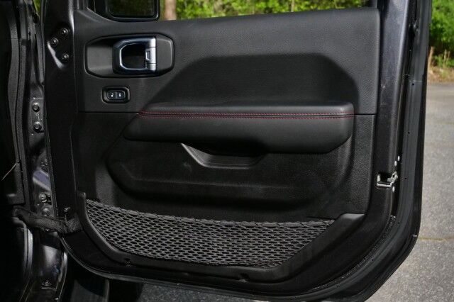 2023 Jeep Gladiator Rubicon 4X4 / Heated Leather Seats / Truck Cap! High Point NC