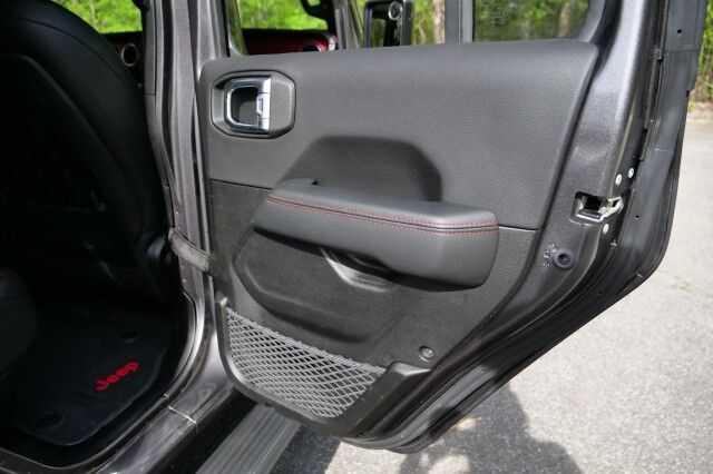 2023 Jeep Gladiator Rubicon 4X4 / Heated Leather Seats / Truck Cap! High Point NC