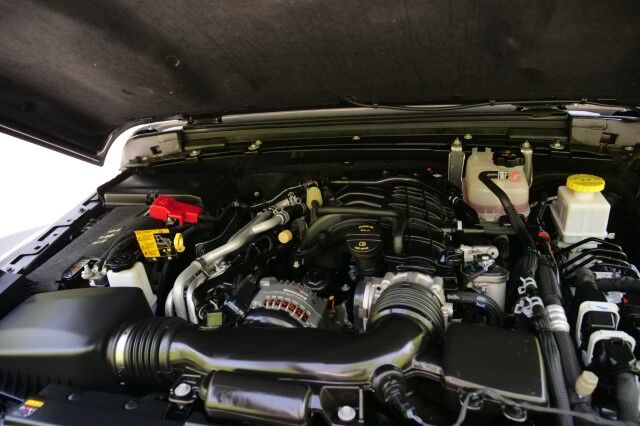 2023 Jeep Gladiator Rubicon 4X4 / Heated Leather Seats / Truck Cap! High Point NC