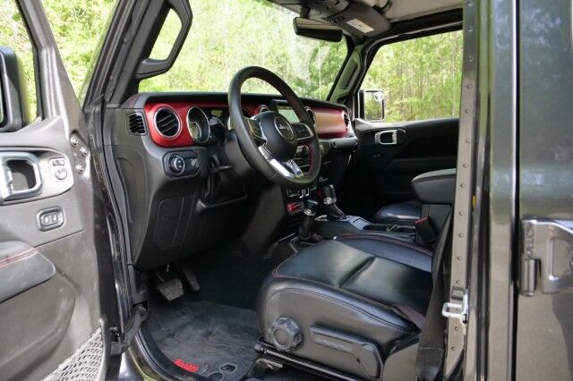 2023 Jeep Gladiator Rubicon 4X4 / Heated Leather Seats / Truck Cap! High Point NC