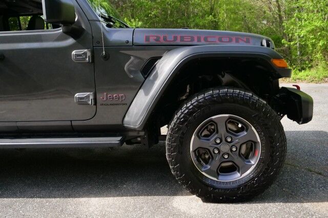 2023 Jeep Gladiator Rubicon 4X4 / Heated Leather Seats / Truck Cap! High Point NC