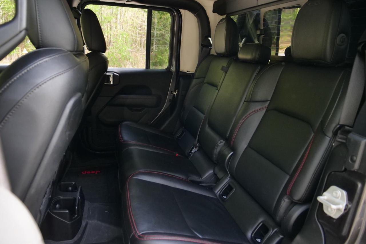 2023 Jeep Gladiator Rubicon 4X4 / Heated Leather Seats / Truck Cap! Lincolnton NC