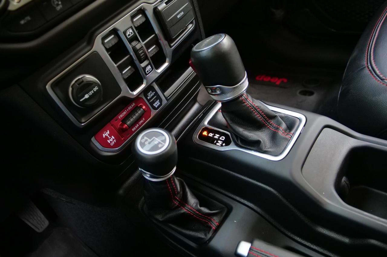 2023 Jeep Gladiator Rubicon 4X4 / Heated Leather Seats / Truck Cap! Lincolnton NC