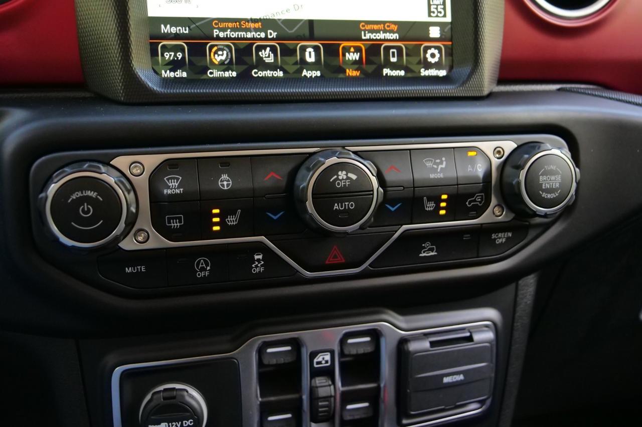 2023 Jeep Gladiator Rubicon 4X4 / Heated Leather Seats / Truck Cap! Lincolnton NC