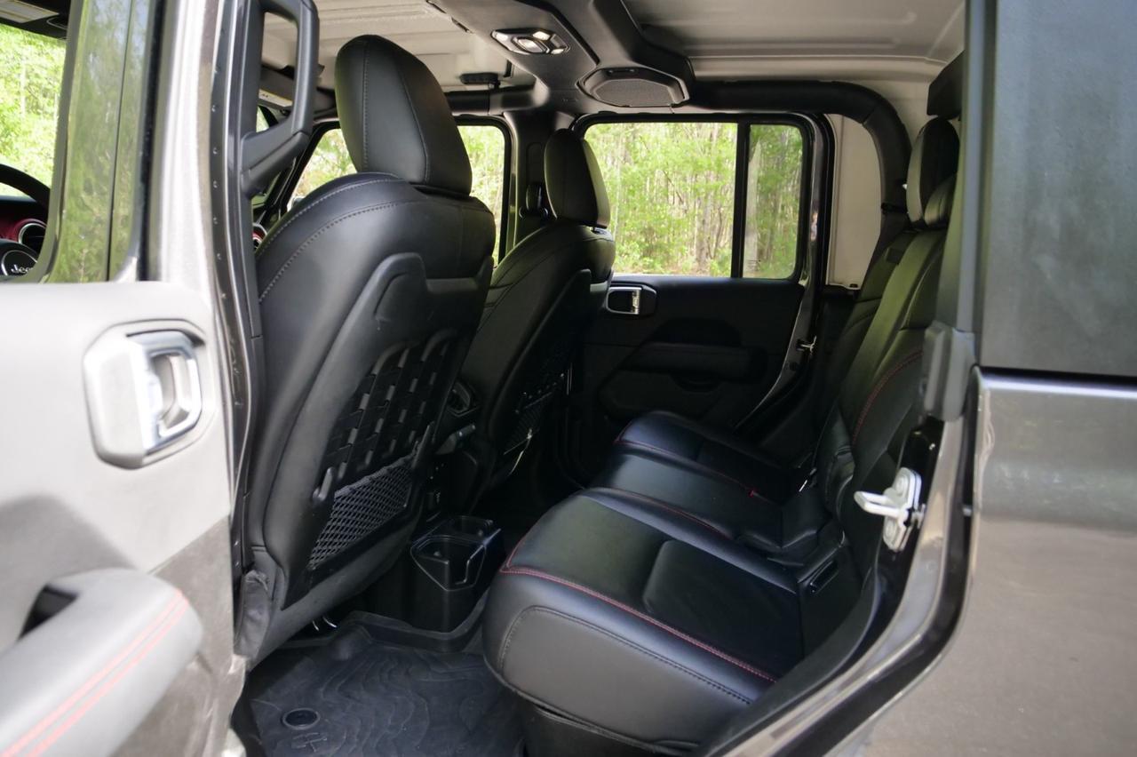 2023 Jeep Gladiator Rubicon 4X4 / Heated Leather Seats / Truck Cap! Lincolnton NC