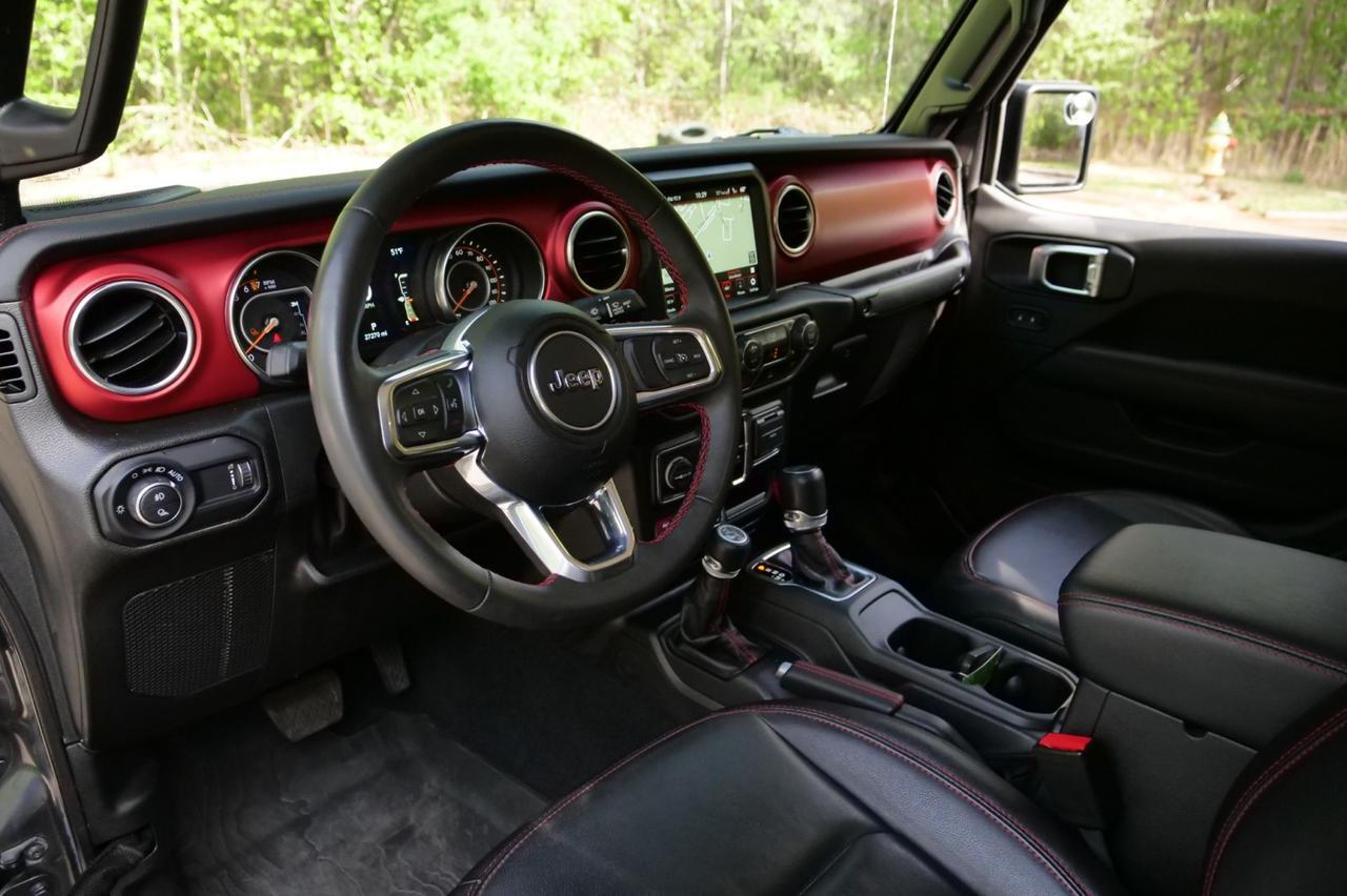 2023 Jeep Gladiator Rubicon 4X4 / Heated Leather Seats / Truck Cap! Lincolnton NC