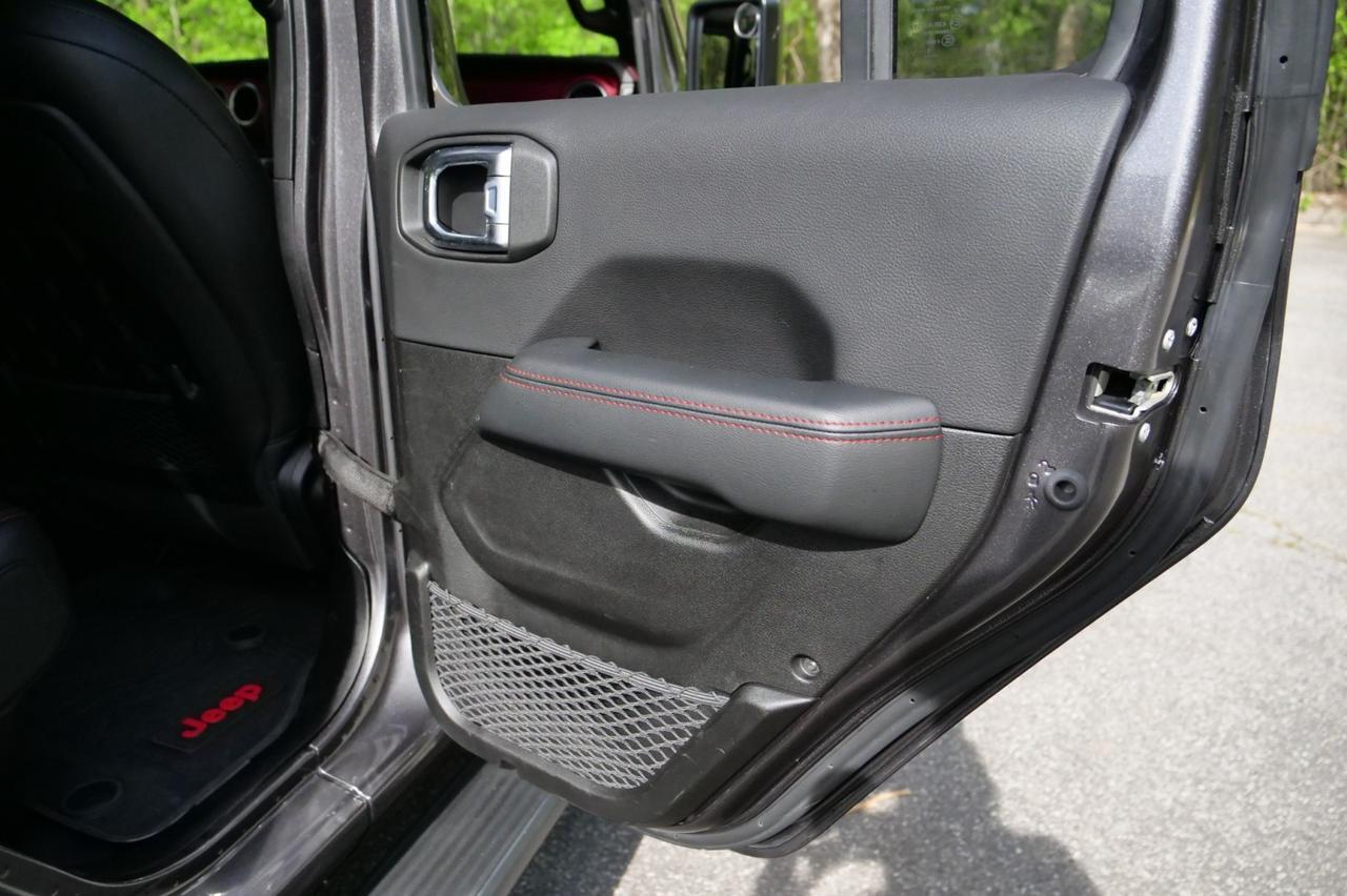 2023 Jeep Gladiator Rubicon 4X4 / Heated Leather Seats / Truck Cap! Lincolnton NC