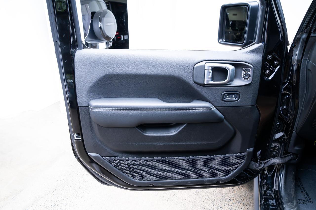 2023 Jeep Gladiator Rubicon Trailer Tow Package Cross-Path Detection Portland OR